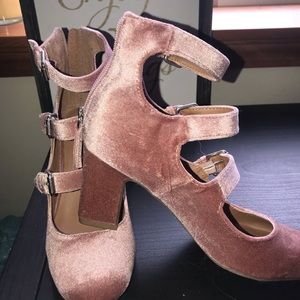 Dusty pink chrushed velvet heel